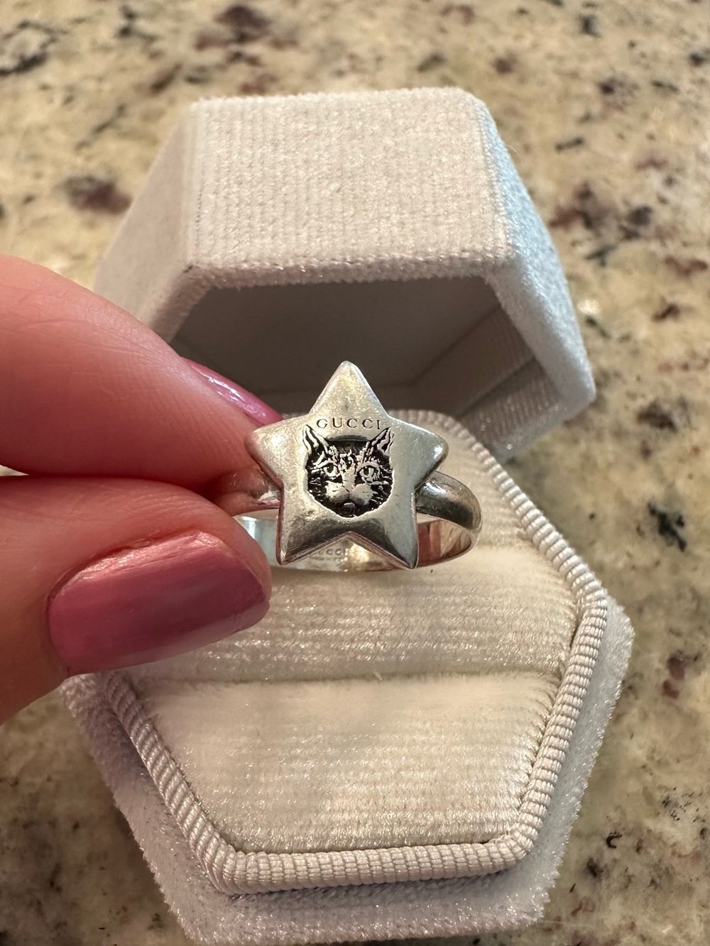 Gucci Sterling Silver Blind For Love Star Cat Ring - Picture 3 of 9